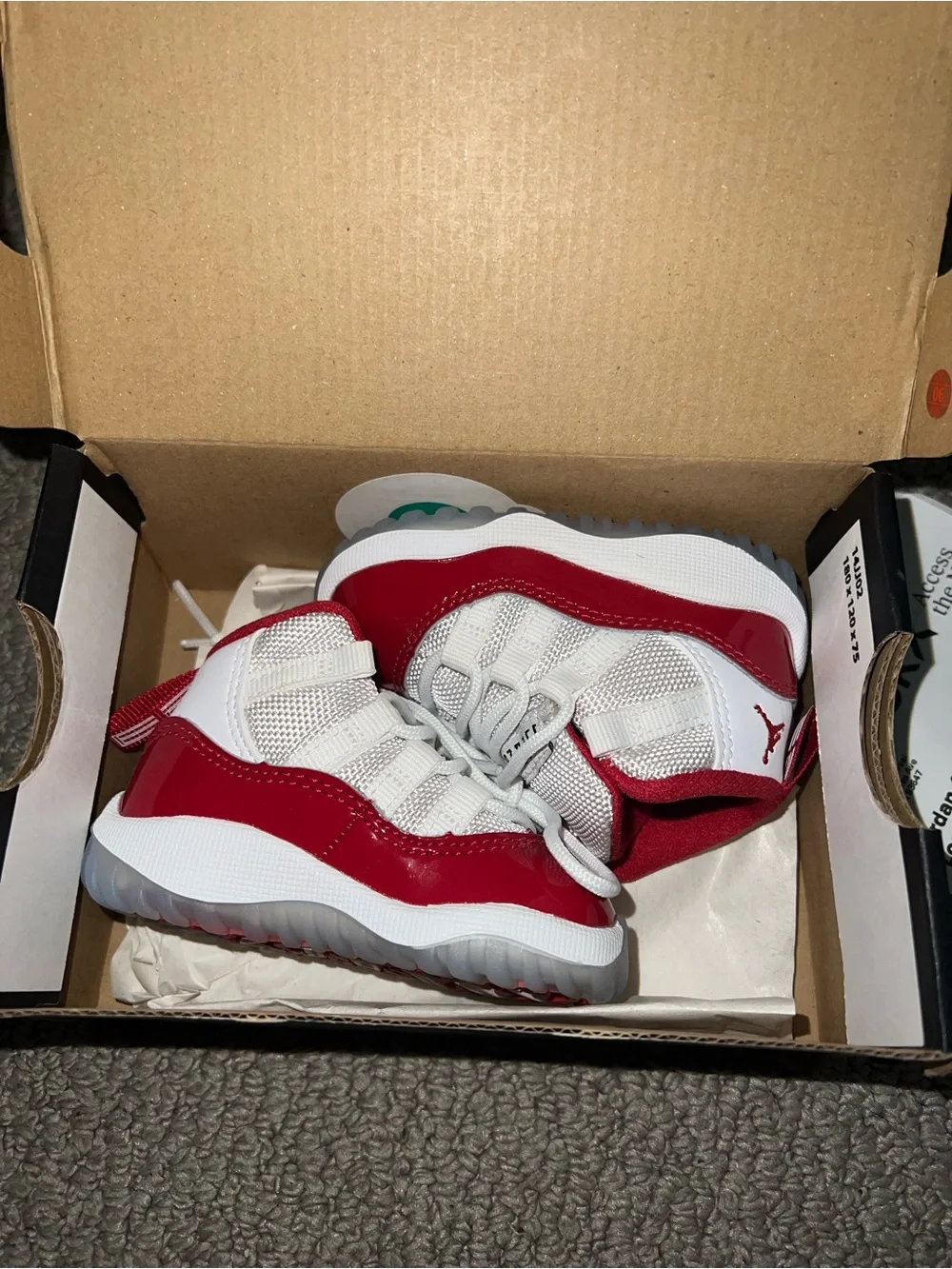Jordan Kids Red & White Retro Low-Top Sneakers